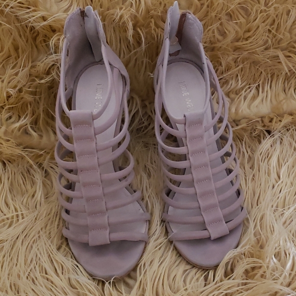 Sexy Nude Nine West Heels Size 9 - Picture 5 of 8